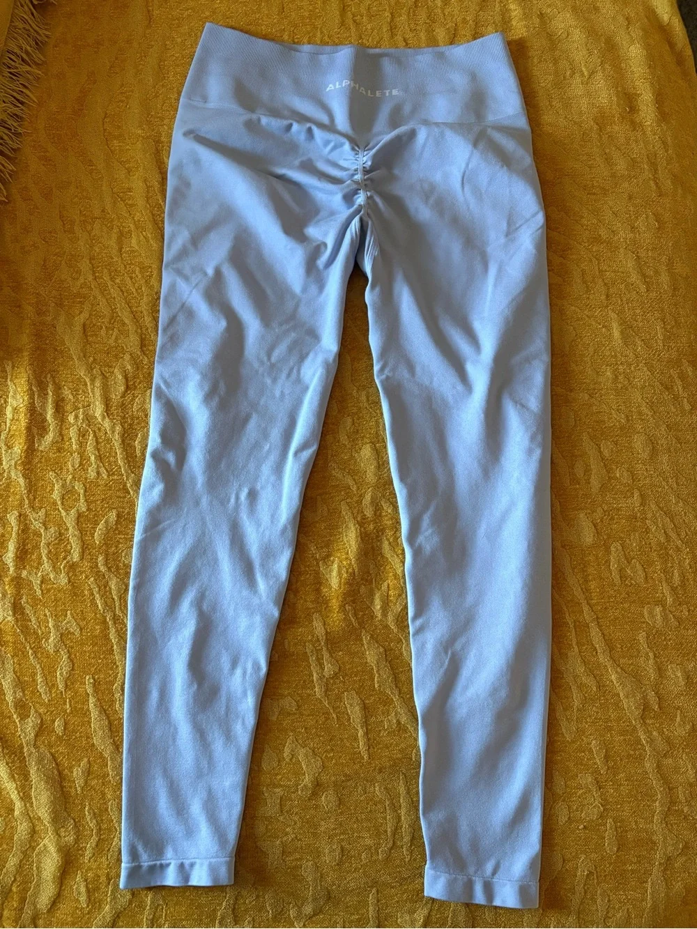 Alphalete Women’s Baby Blue Leggings - Picture 3 of 8